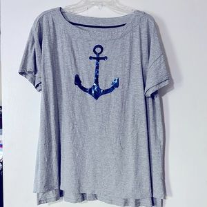 Gray t-shirt with blue sequins anchor